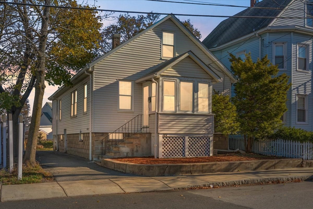 244 Shute St, Everett, MA 02151