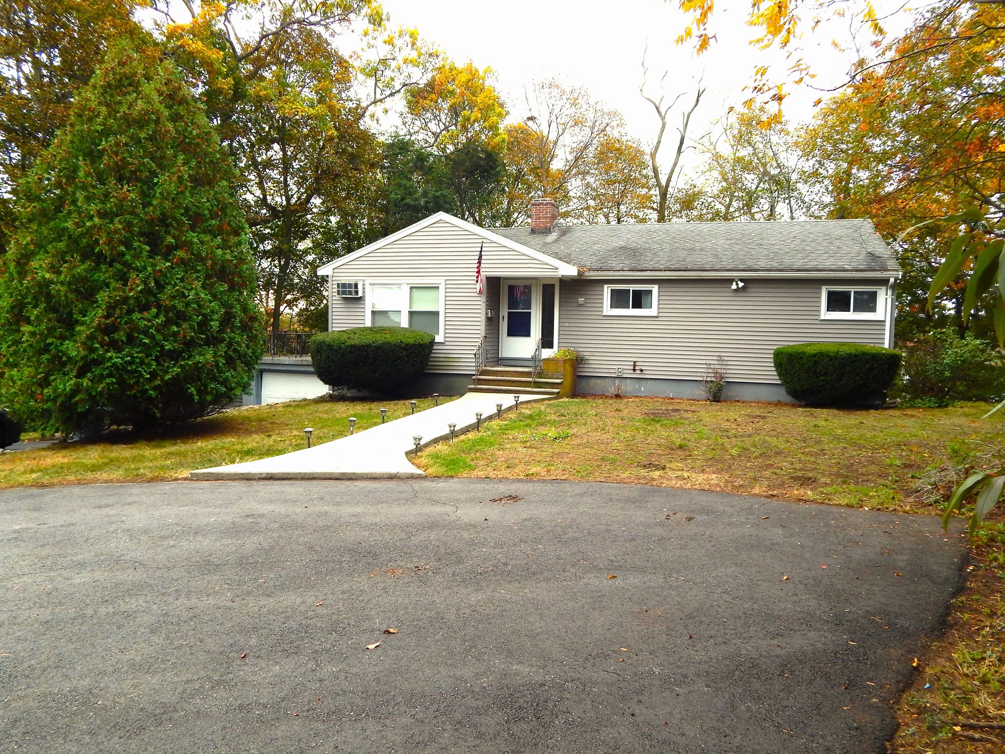 14 Bartlett St, Peabody, MA 01960 - Image 2