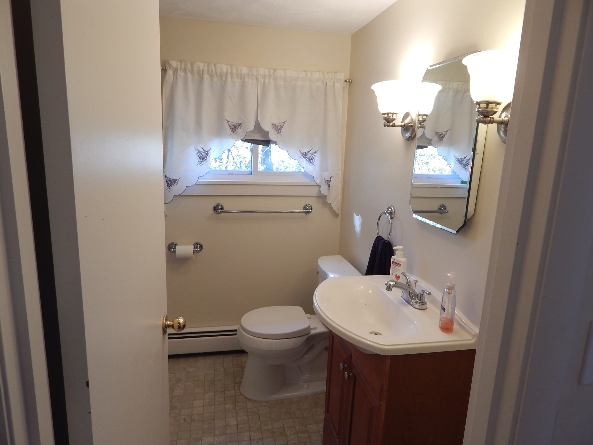 14 Bartlett St, Peabody, MA 01960 - Image 22