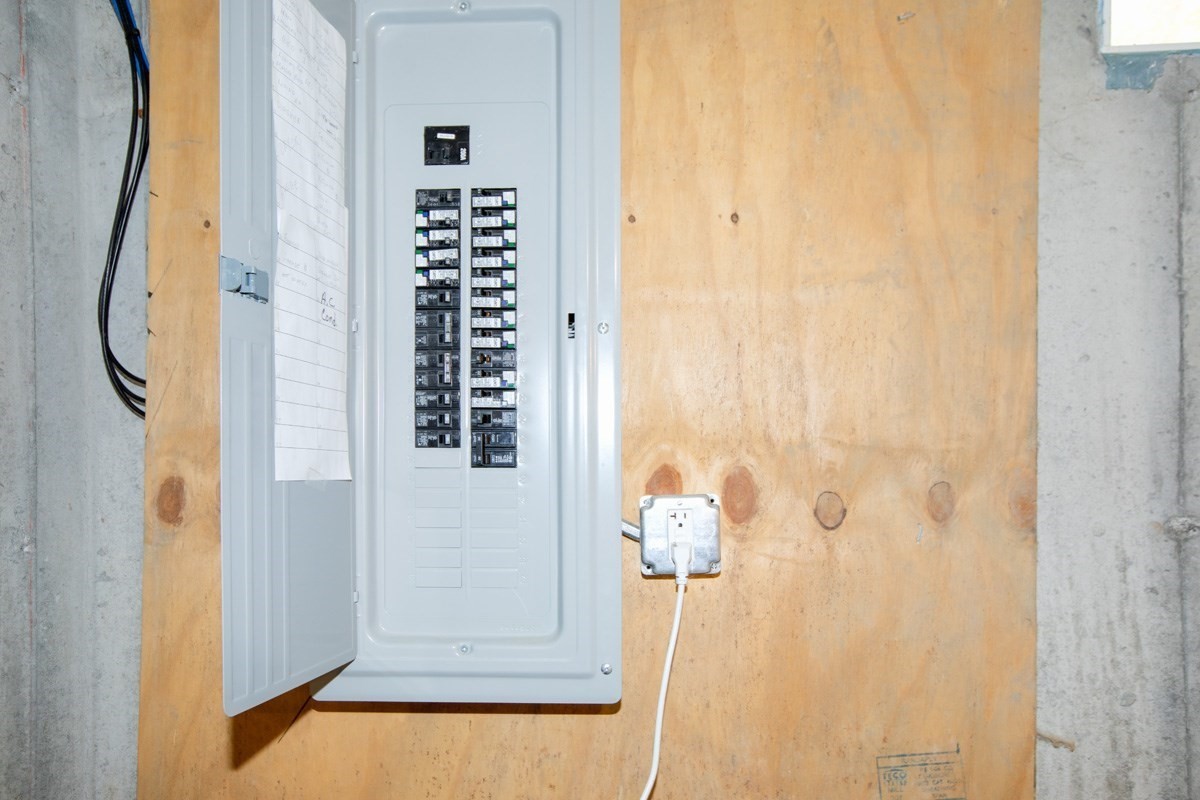 33 Rhinecliffe Road, Swansea, MA 02777 - Image 28