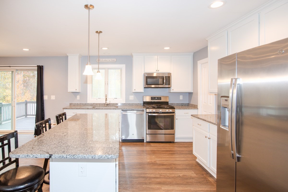 33 Rhinecliffe Road, Swansea, MA 02777 - Image 4