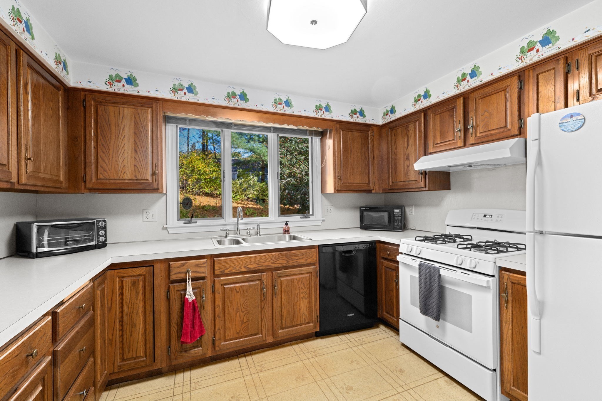 44 Stratford Ln, Yarmouth, MA 02675 - Image 8
