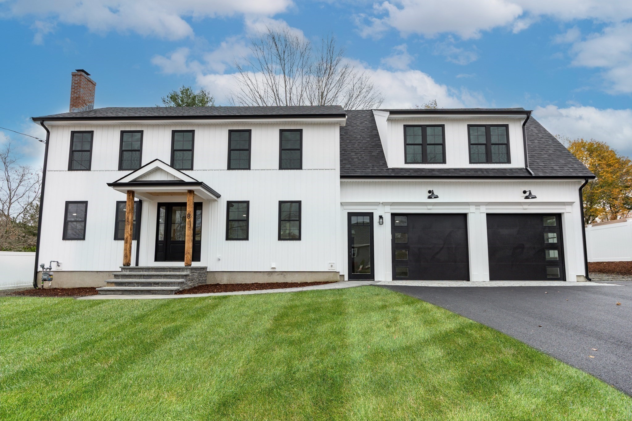 8 Vassar Dr, Milford, MA 01757