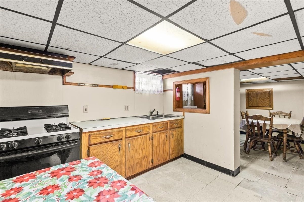 9 Jefferson Street, Taunton, MA 02780 - Image 26