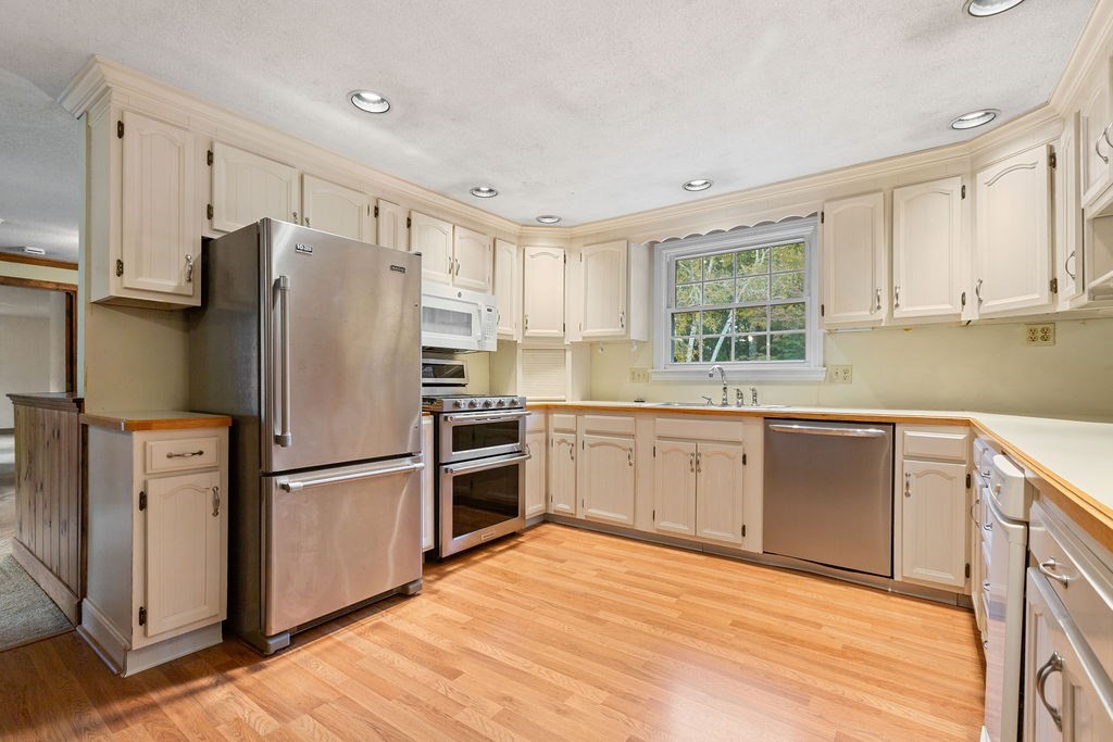 25 Congressional Dr, Yarmouth, MA 02675 - Image 16