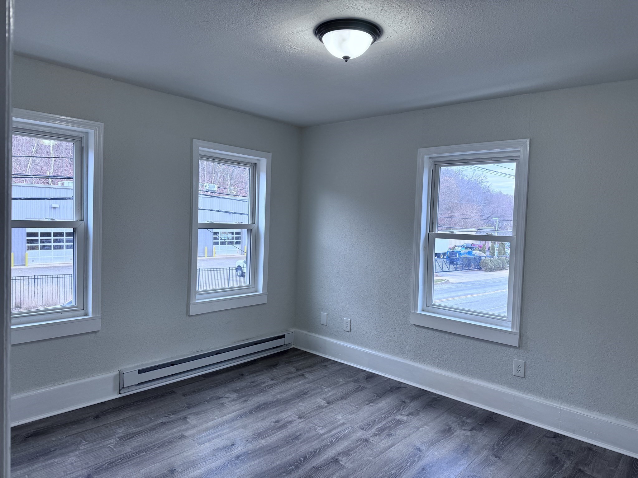 934 Main St, Holyoke, MA 01040 - Image 12