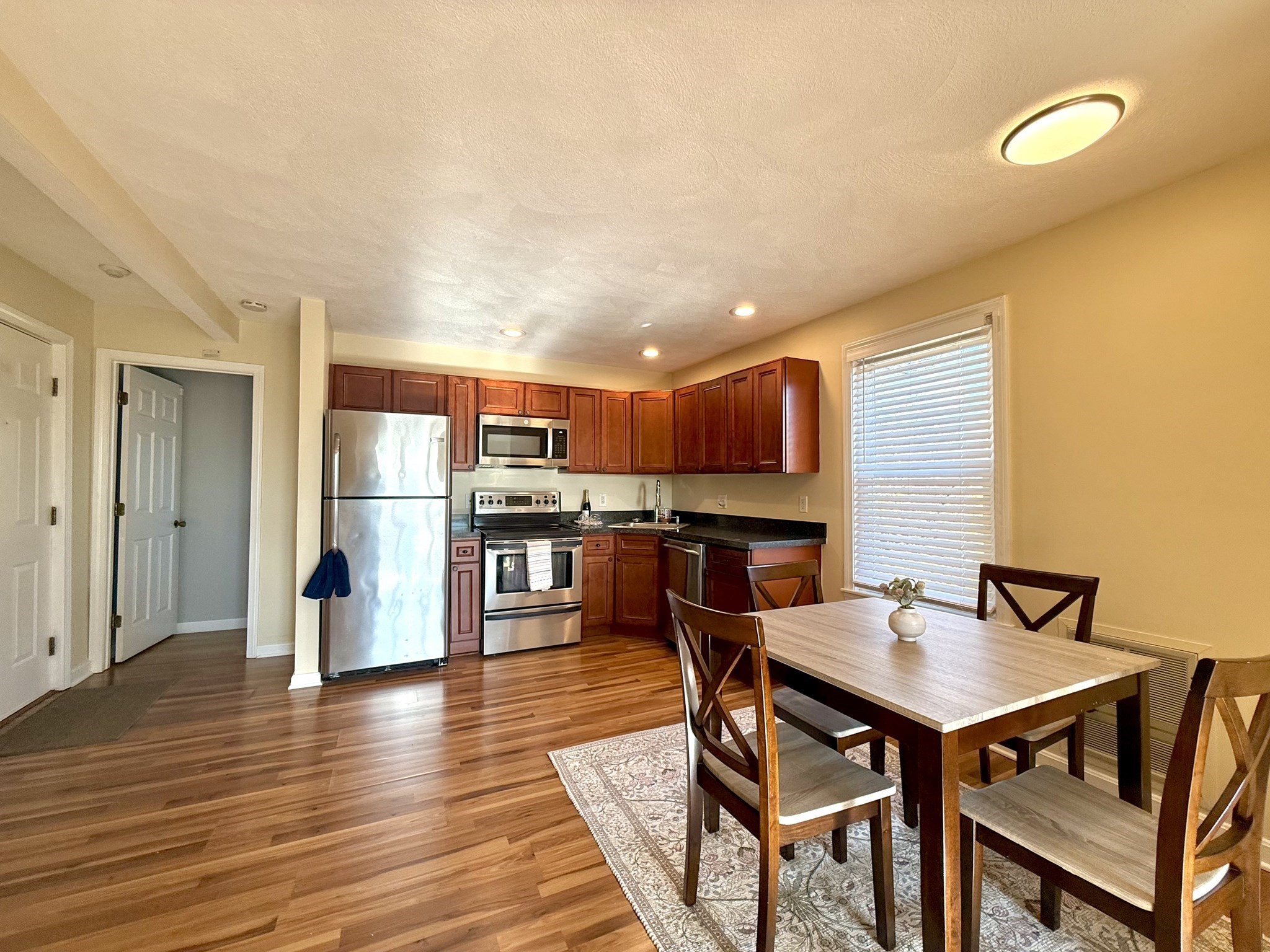 28 Claremont Ter Unit 6, Swampscott, MA 01907 - Image 8