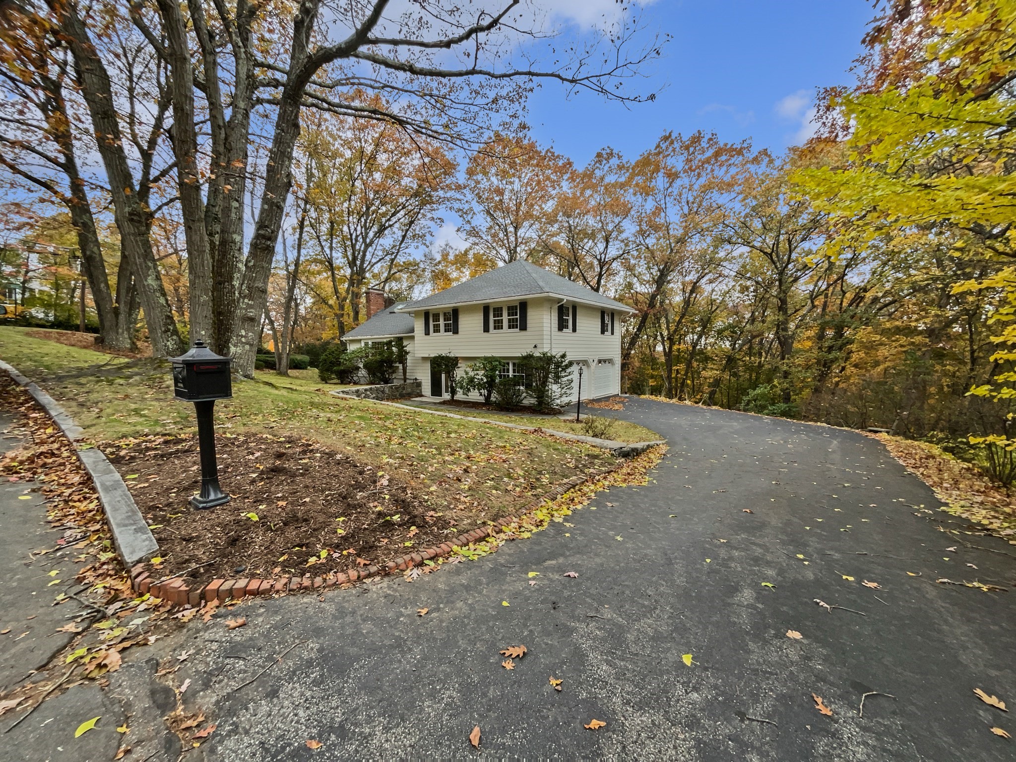 26 Berkshire Dr, Winchester, MA 01890 - Image 8