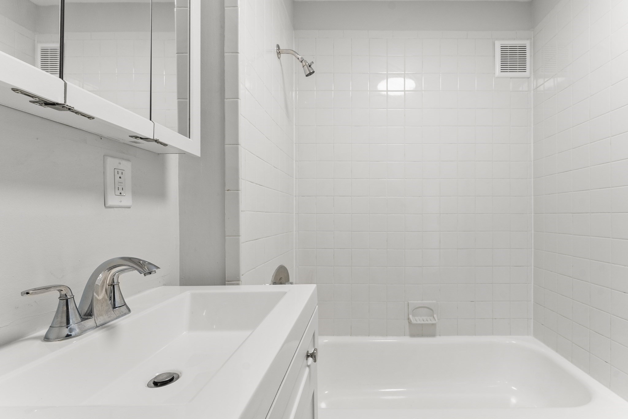 22 Rockville Park, Roxbury, Boston, MA 02119 - Image 20