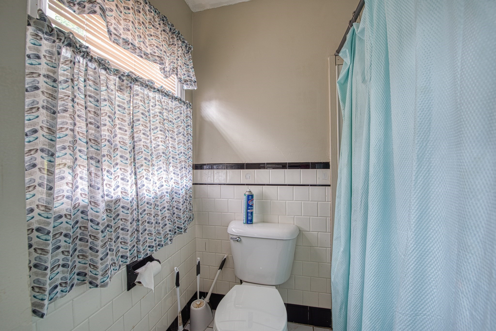 499 Maple St, Fall River, MA 02720 - Image 17