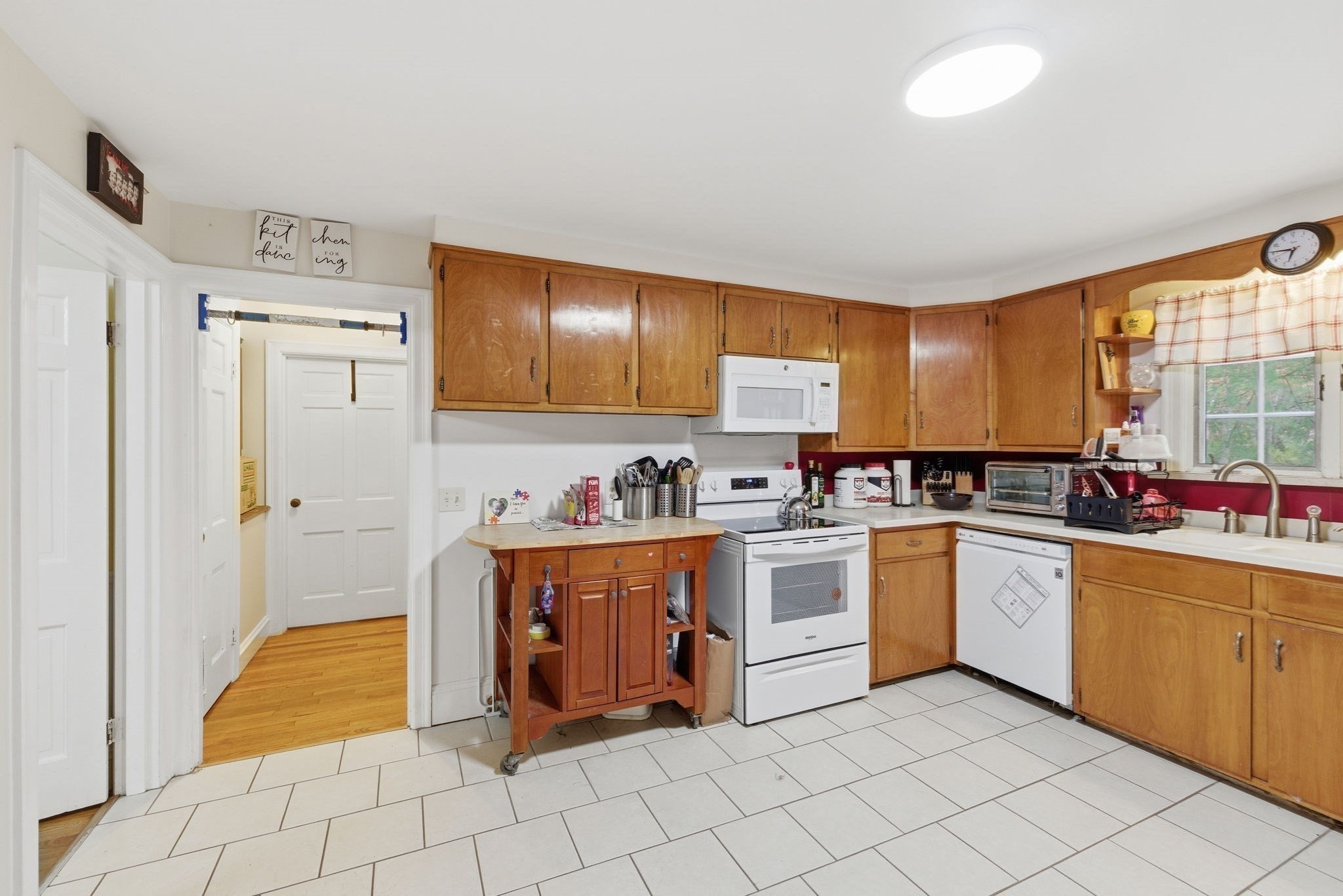 47 Reservoir St, North Attleboro, MA 02760 - Image 12