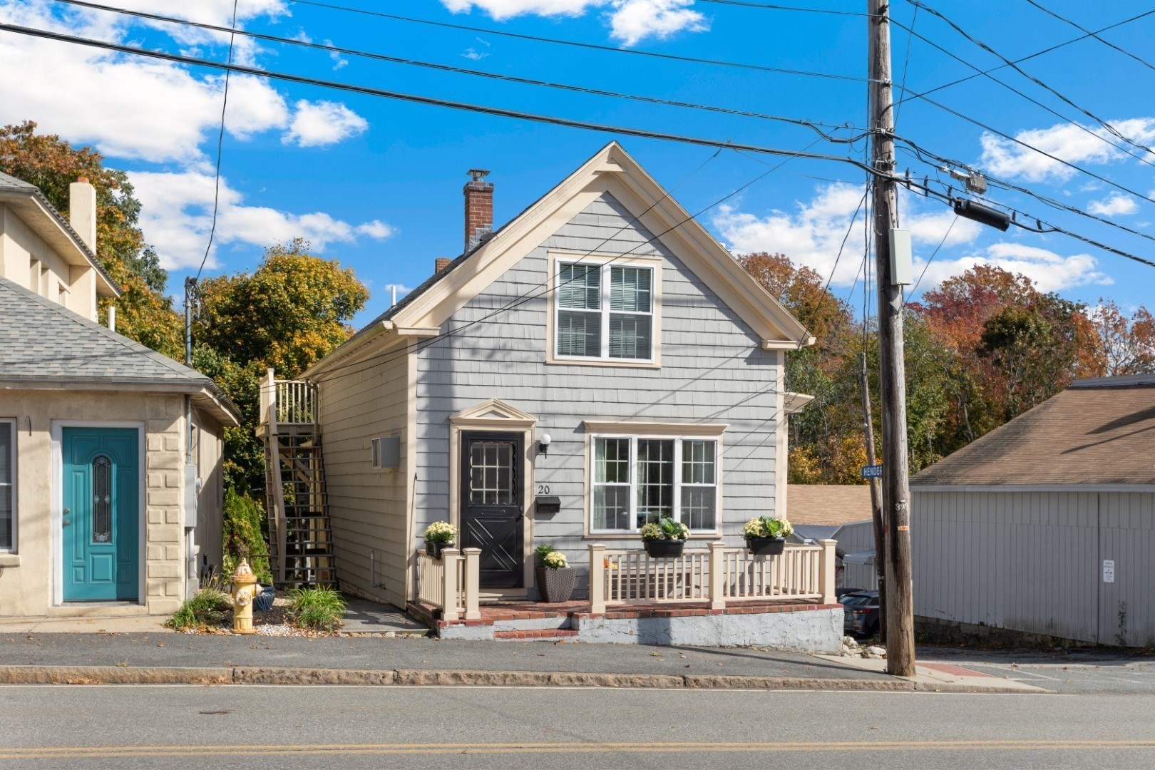 20 Railroad Ave, Rockport, MA 01966 - Image 2