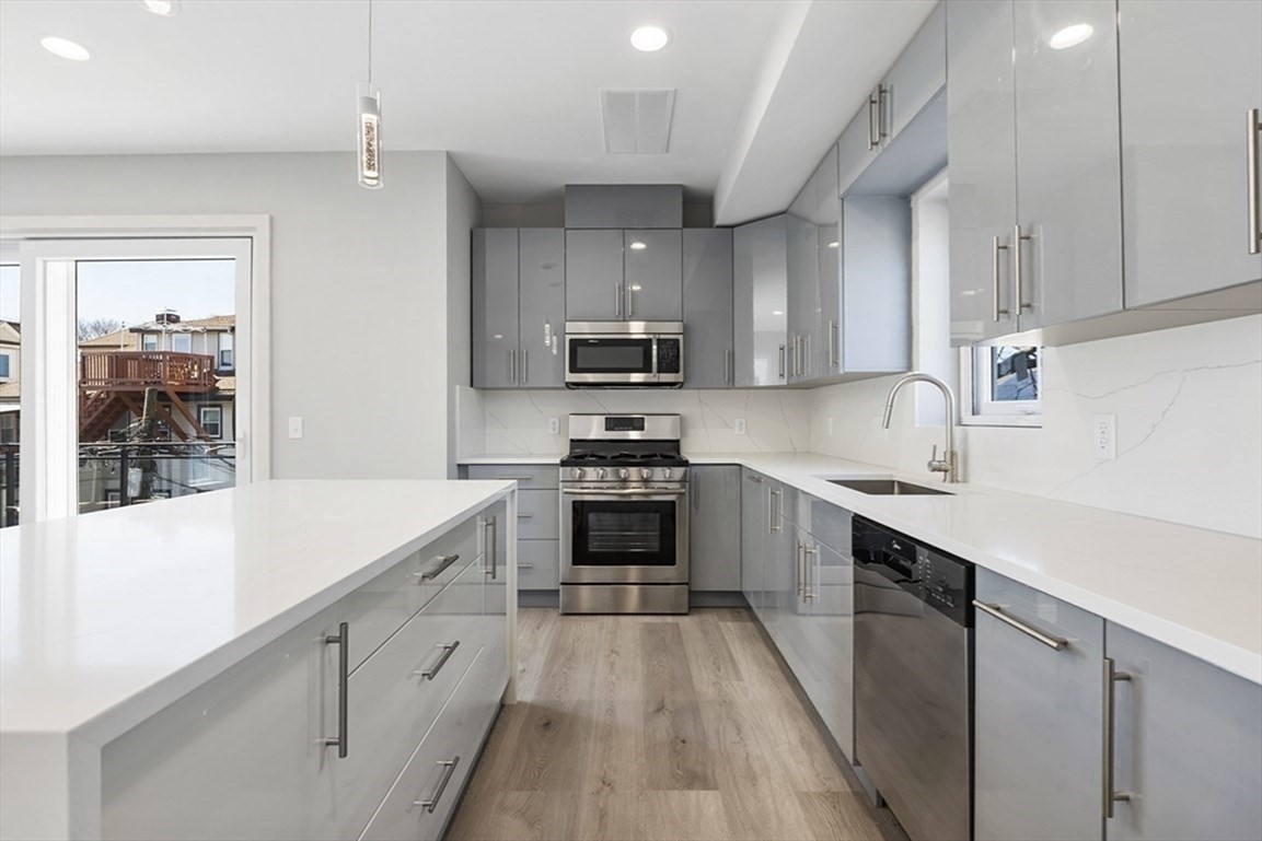 40 Elmont St Unit 2, Dorchester, Boston, MA 02121 - Image 8