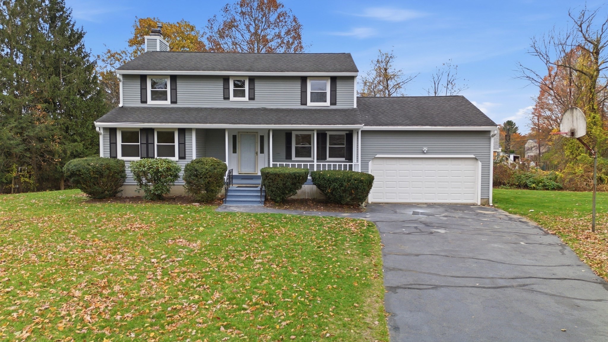 1 Bridle Path Ln, Methuen, MA 01844