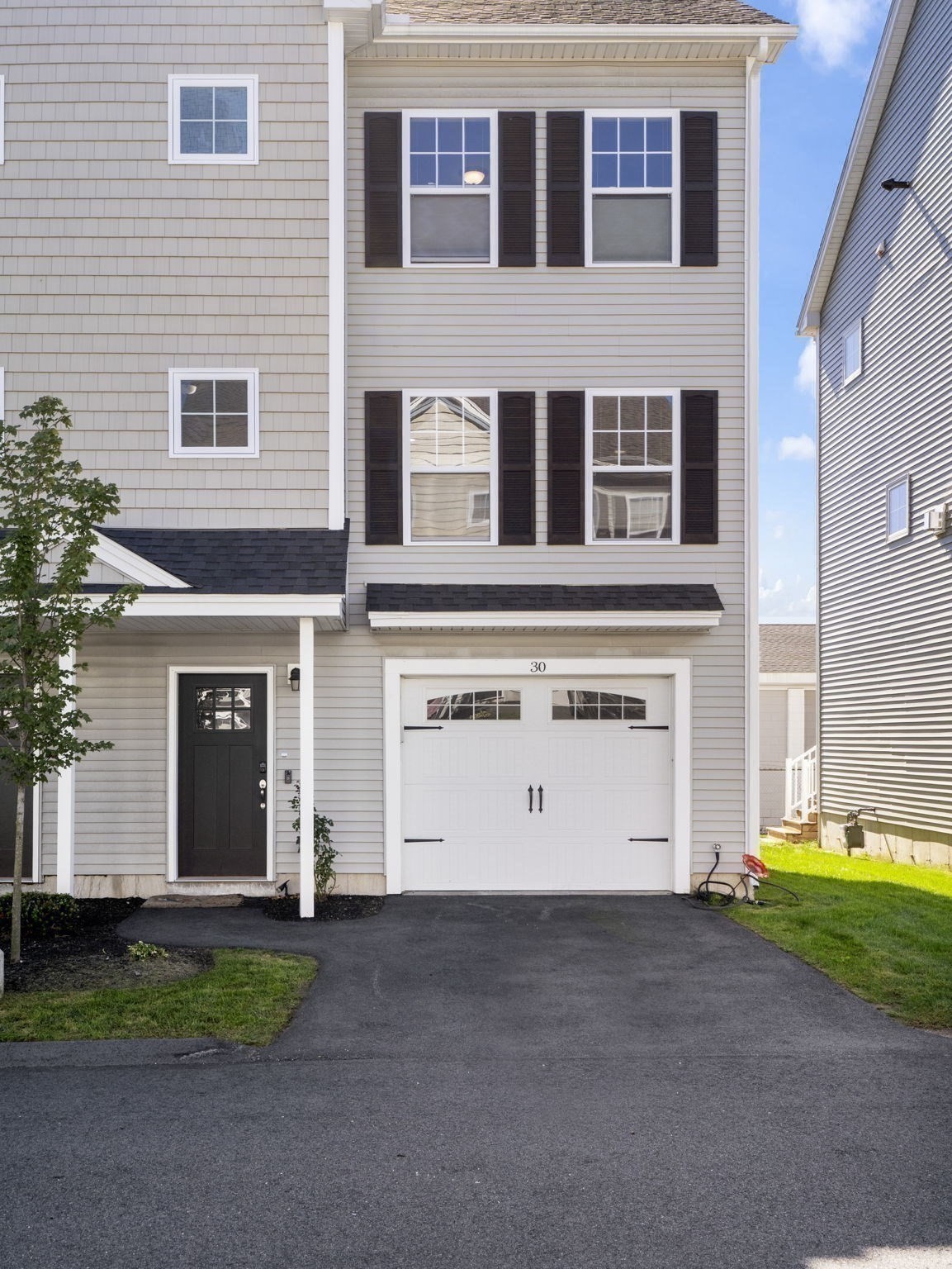 1400 Gorham St Unit 30, Lowell, MA 01852 - Image 2