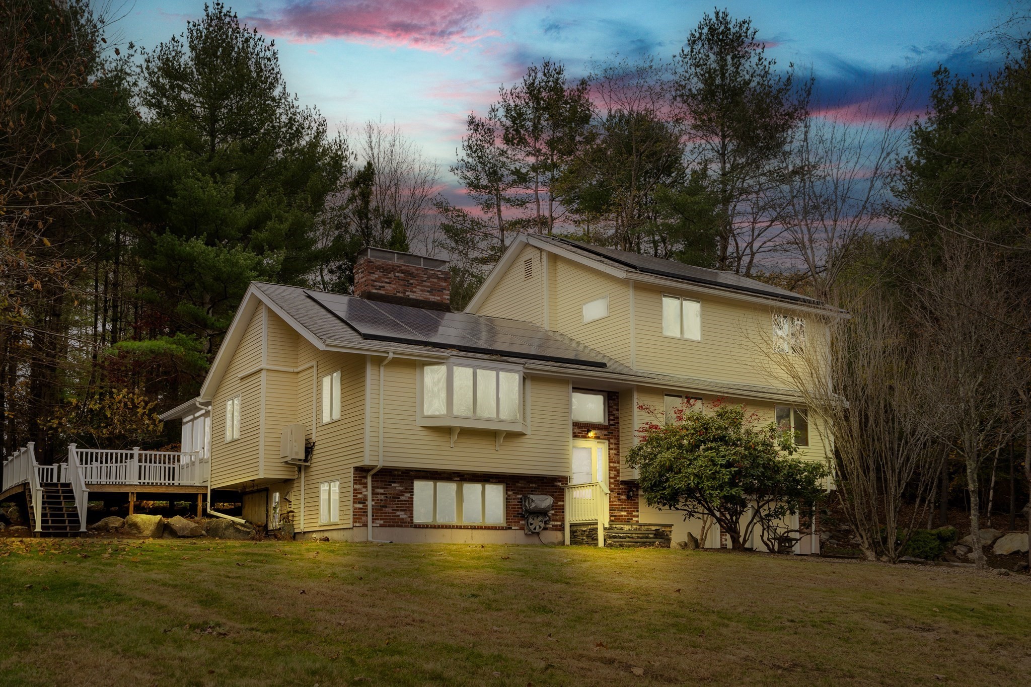 25 Glenridge Drive, Bedford, MA 01730