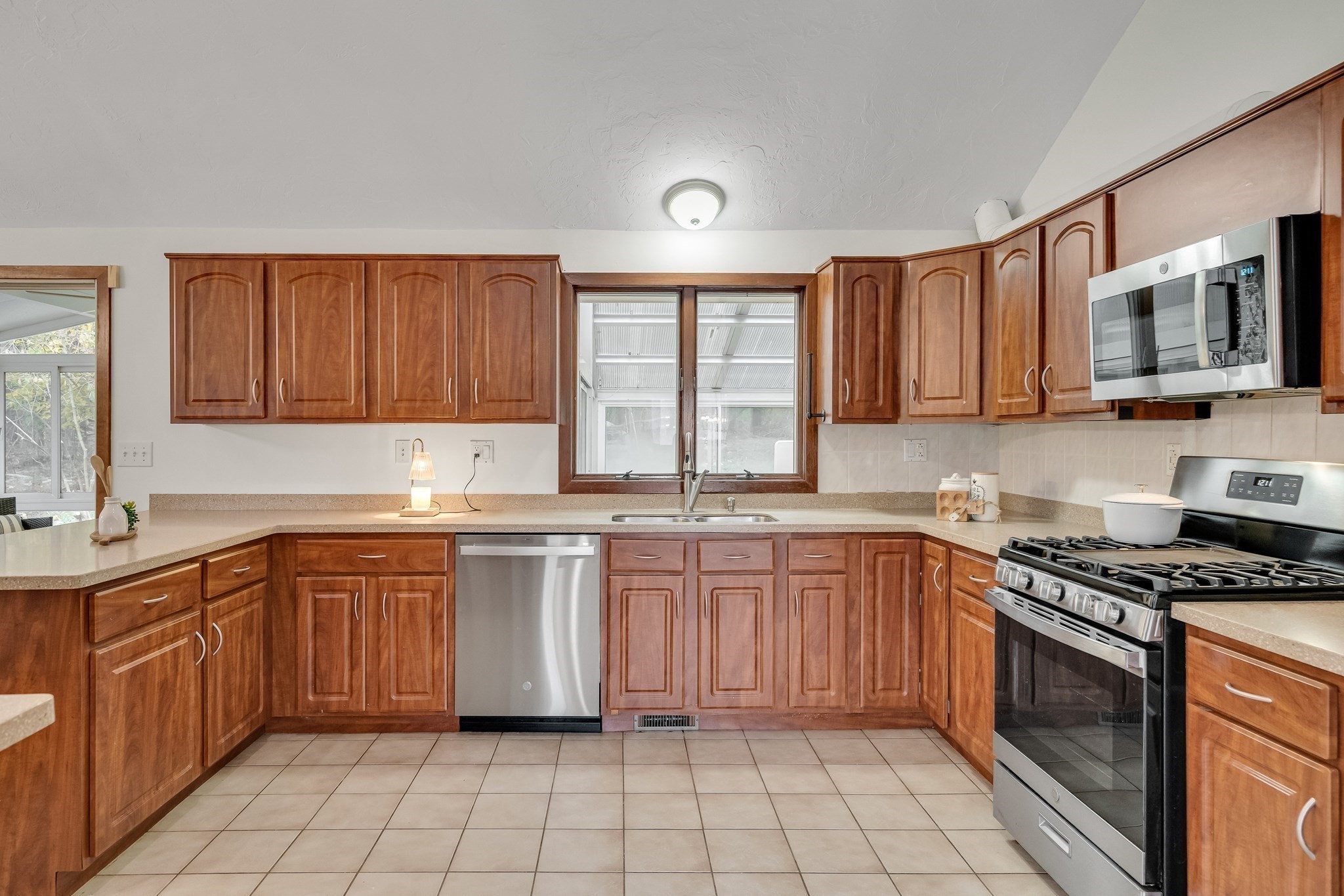 25 Glenridge Drive, Bedford, MA 01730 - Image 14