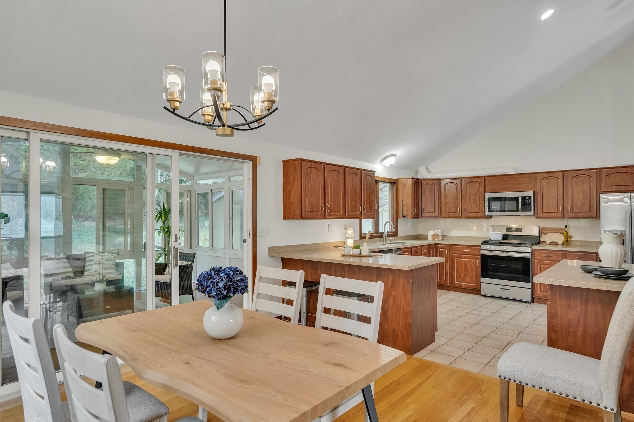 25 Glenridge Drive, Bedford, MA 01730 - Image 7