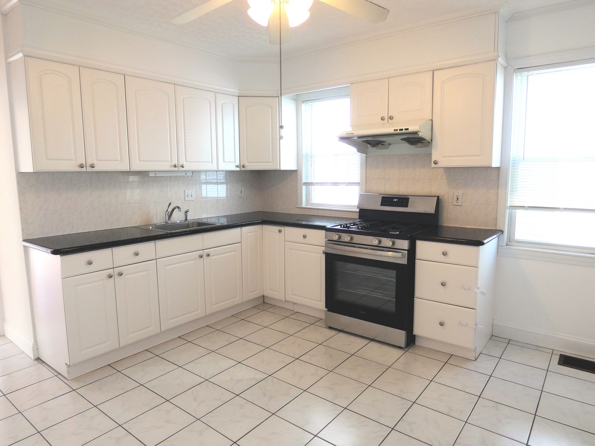 188 Sylvan St, Malden, MA 02148 - Image 8