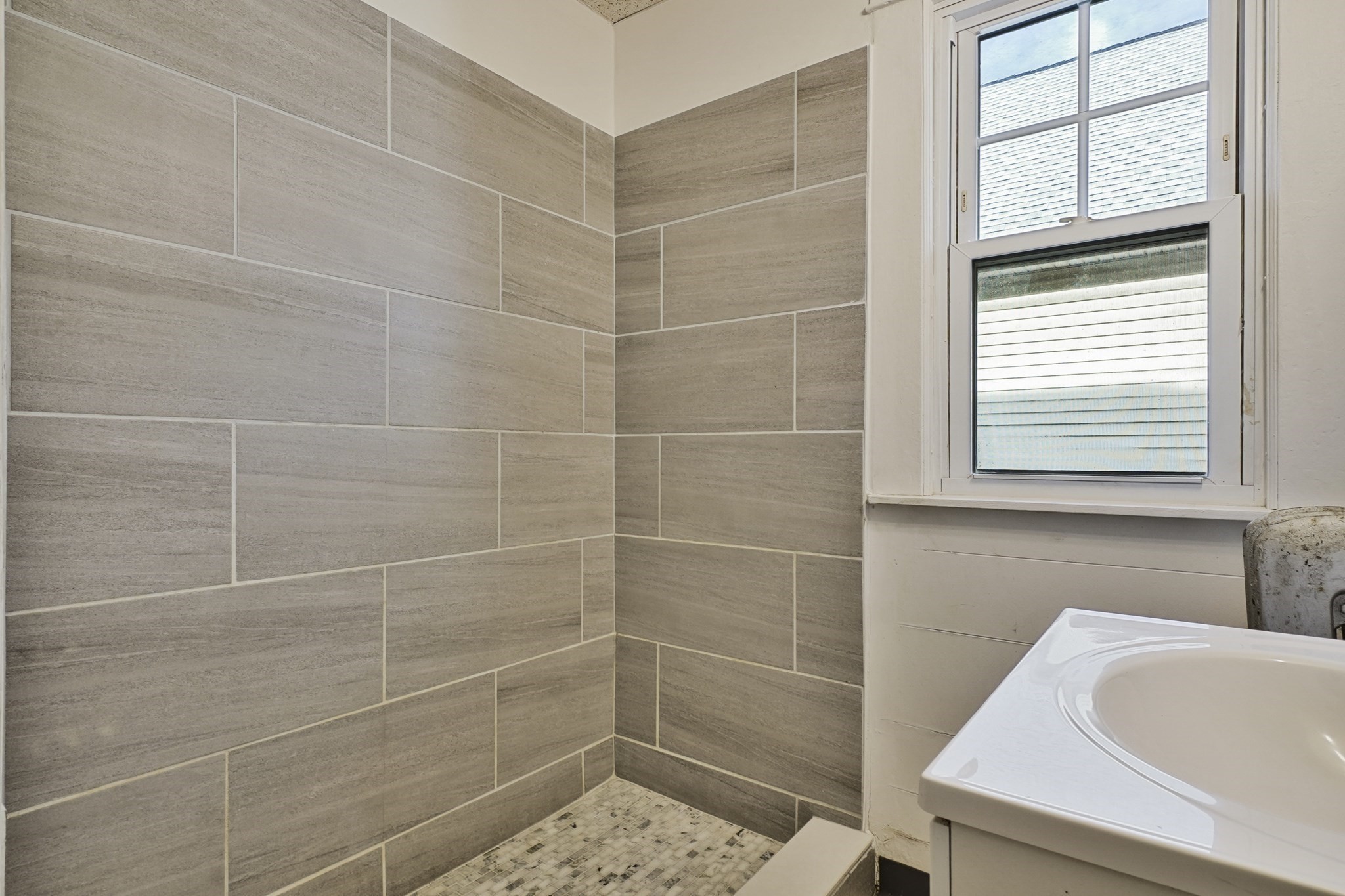 371 Oakland St, Springfield, MA 01108 - Image 21