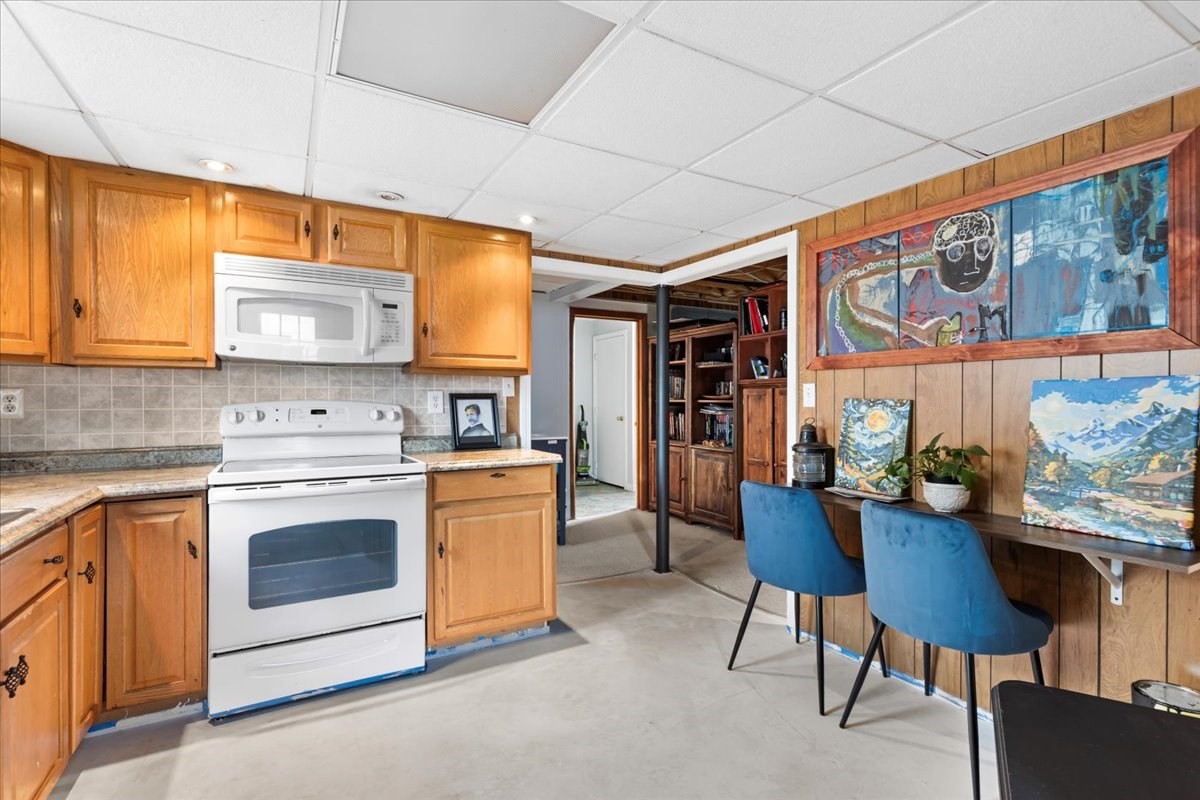 107 Ann St, Raynham, MA 02767 - Image 25