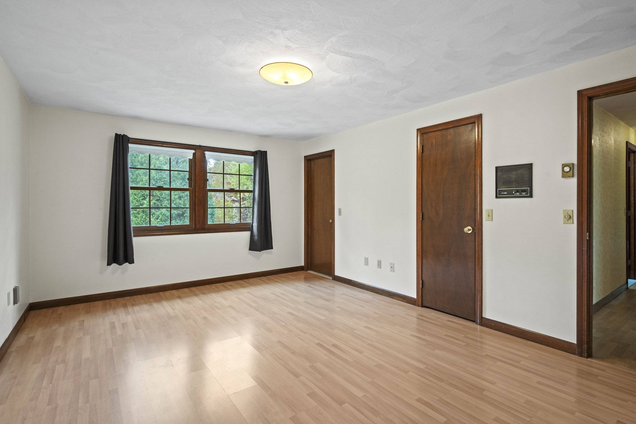 8 Hunter Circle, Shrewsbury, MA 01545 - Image 12