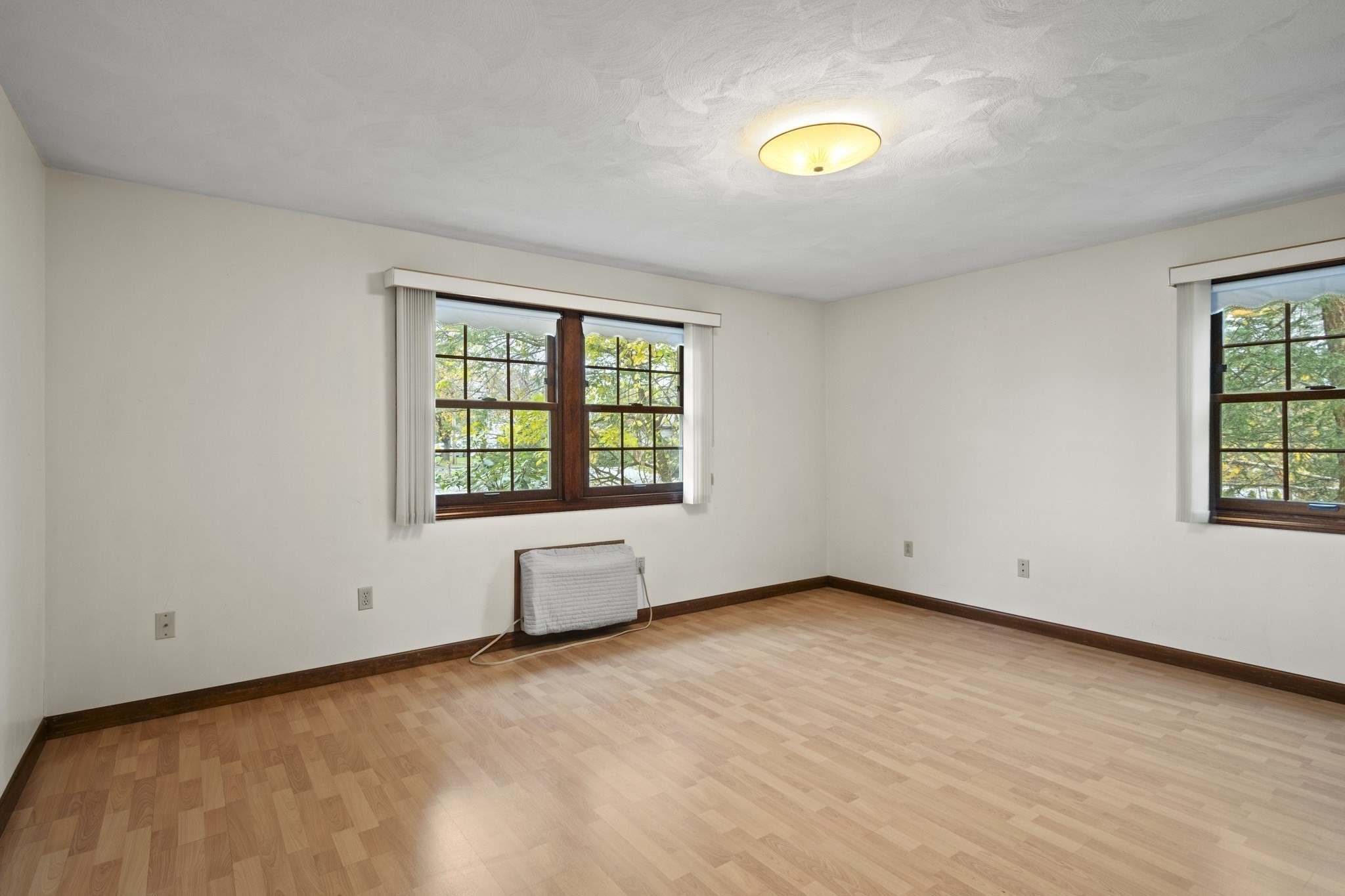 8 Hunter Circle, Shrewsbury, MA 01545 - Image 15