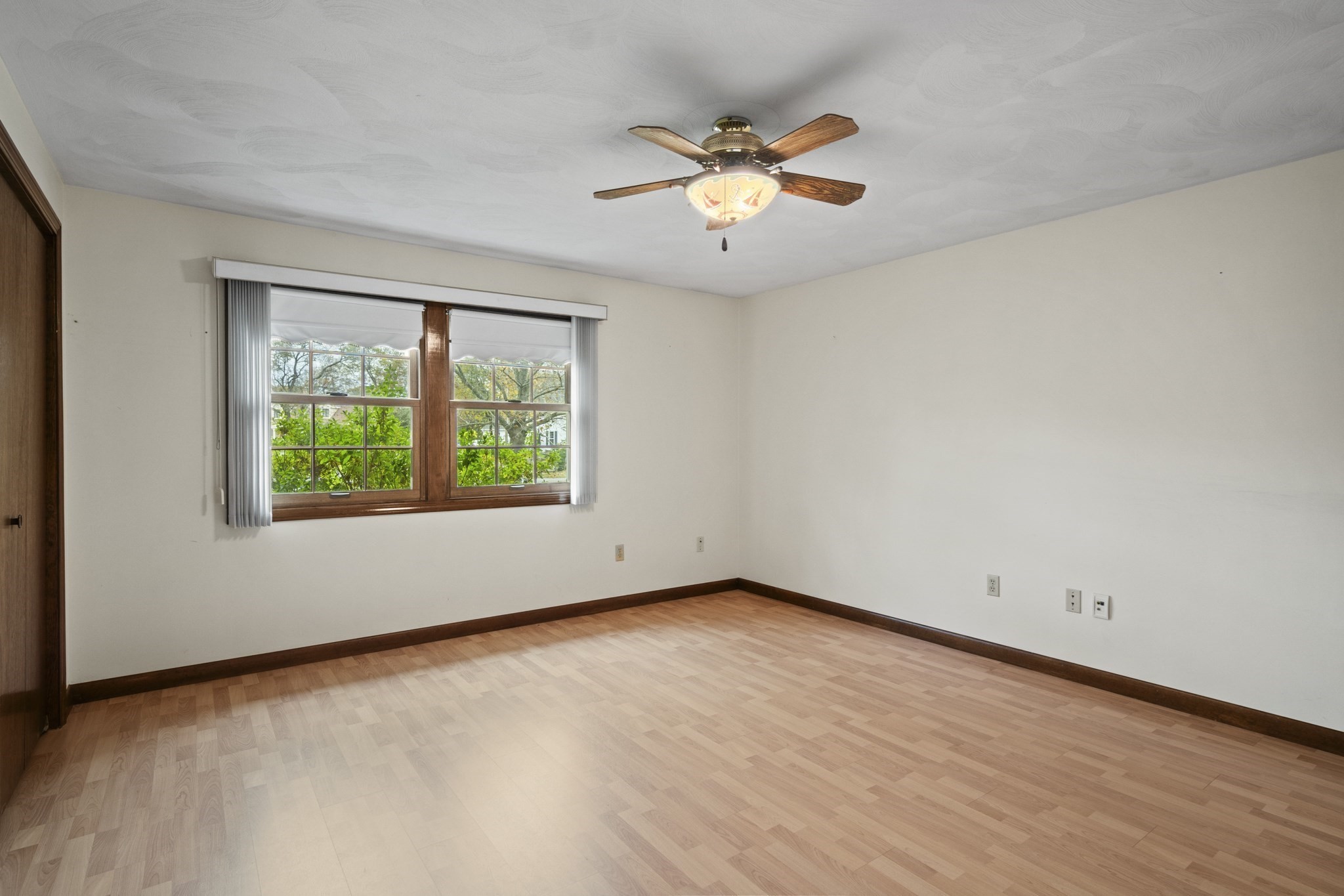 8 Hunter Circle, Shrewsbury, MA 01545 - Image 17