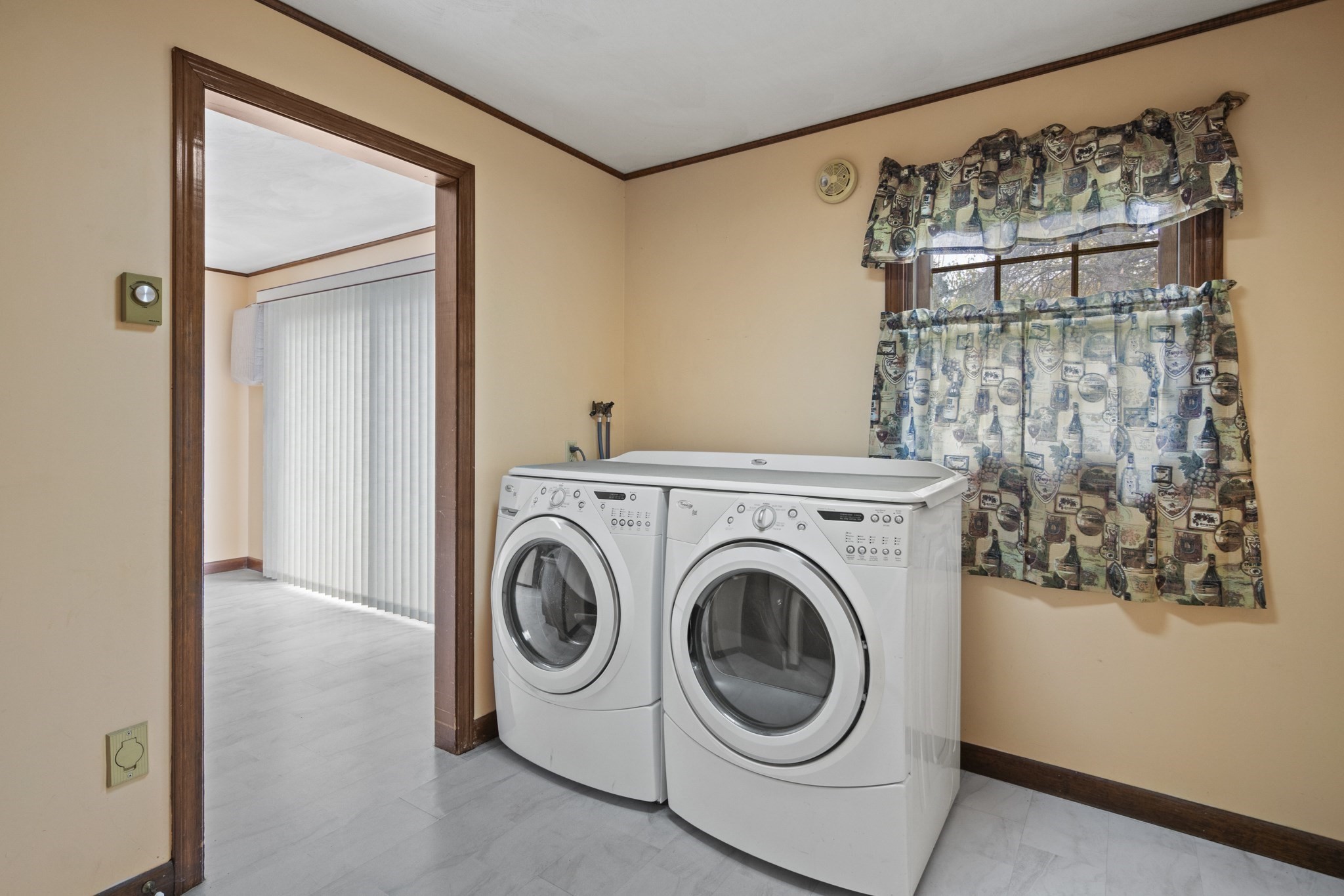 8 Hunter Circle, Shrewsbury, MA 01545 - Image 26