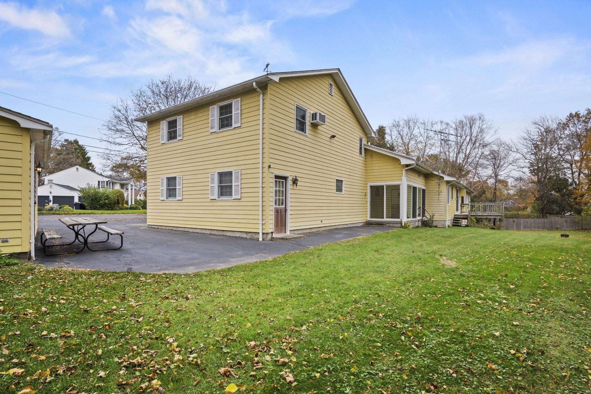 8 Hunter Circle, Shrewsbury, MA 01545 - Image 40
