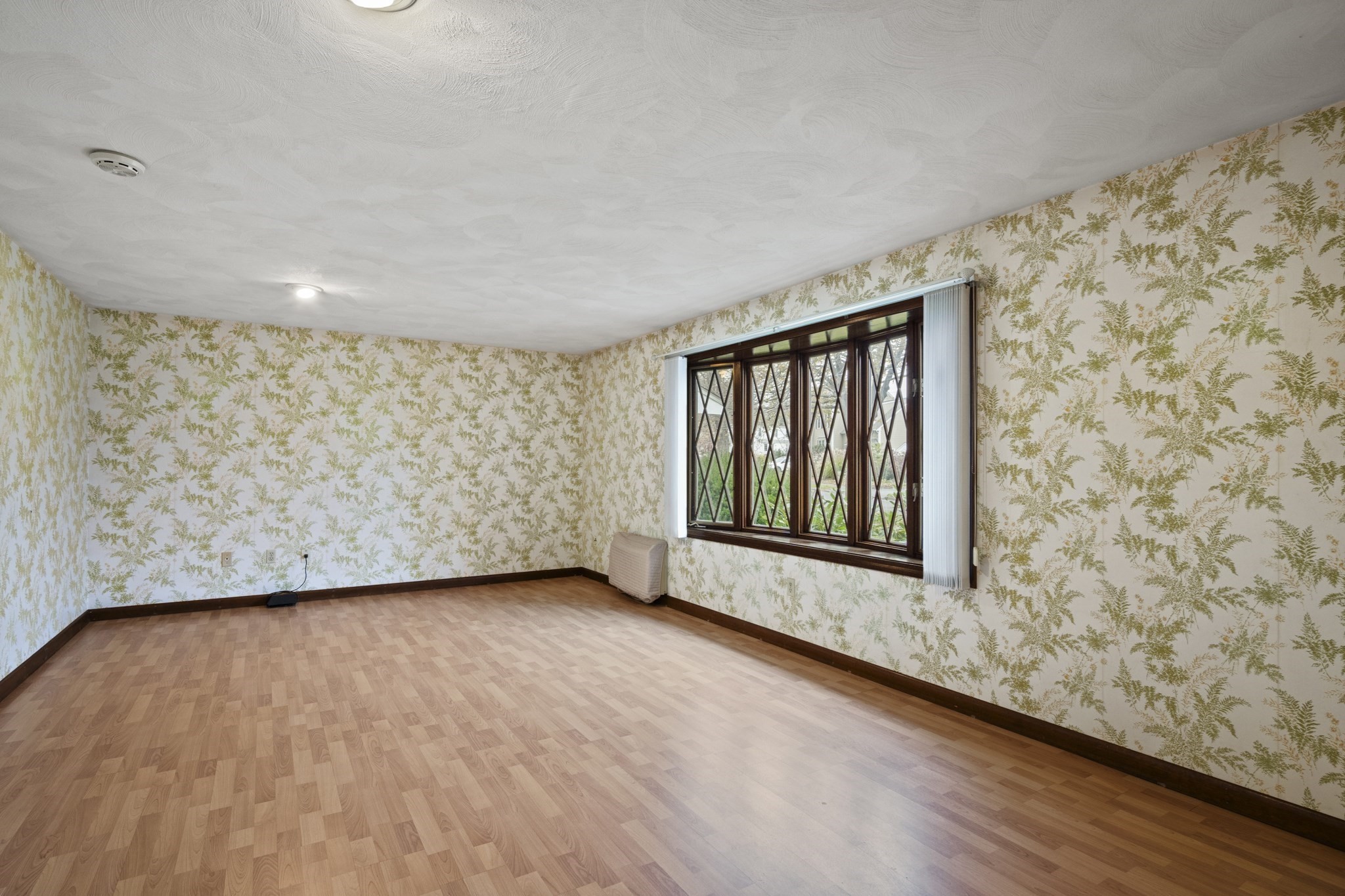 8 Hunter Circle, Shrewsbury, MA 01545 - Image 5