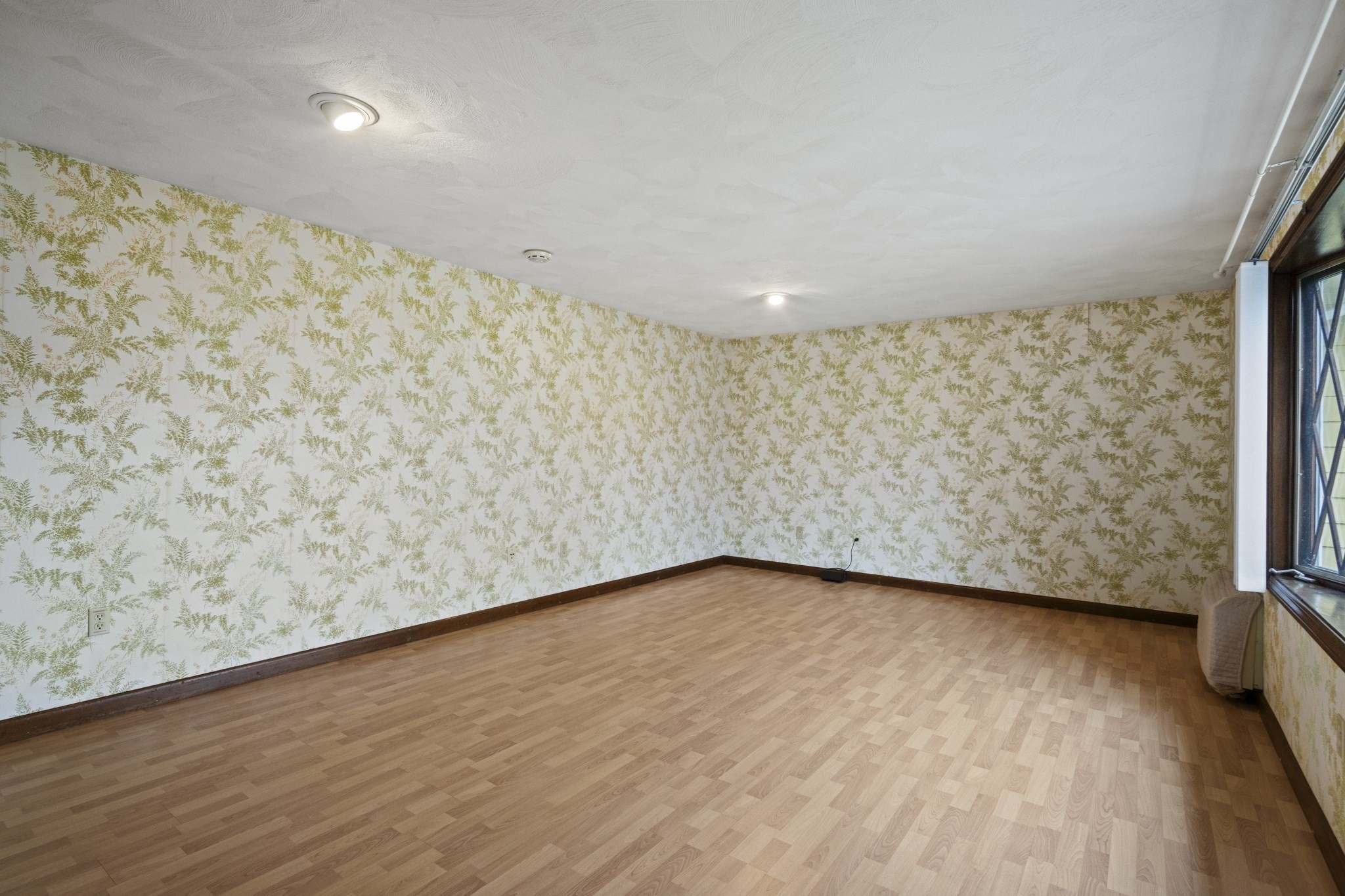 8 Hunter Circle, Shrewsbury, MA 01545 - Image 6