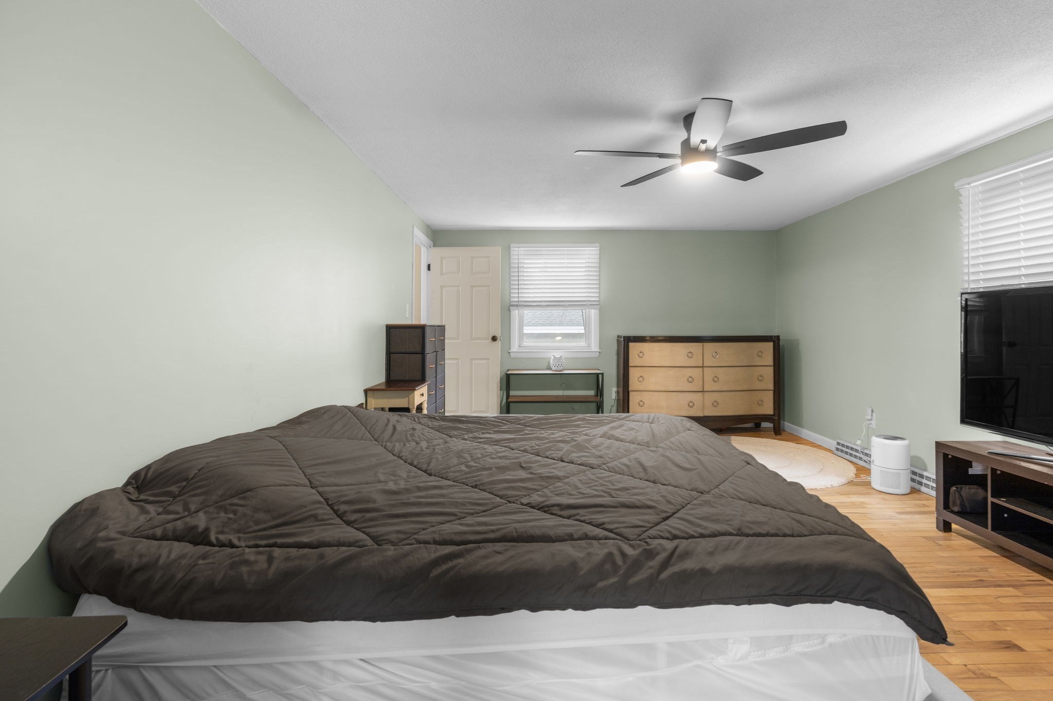 64 Bolton St, Lowell, MA 01852 - Image 17