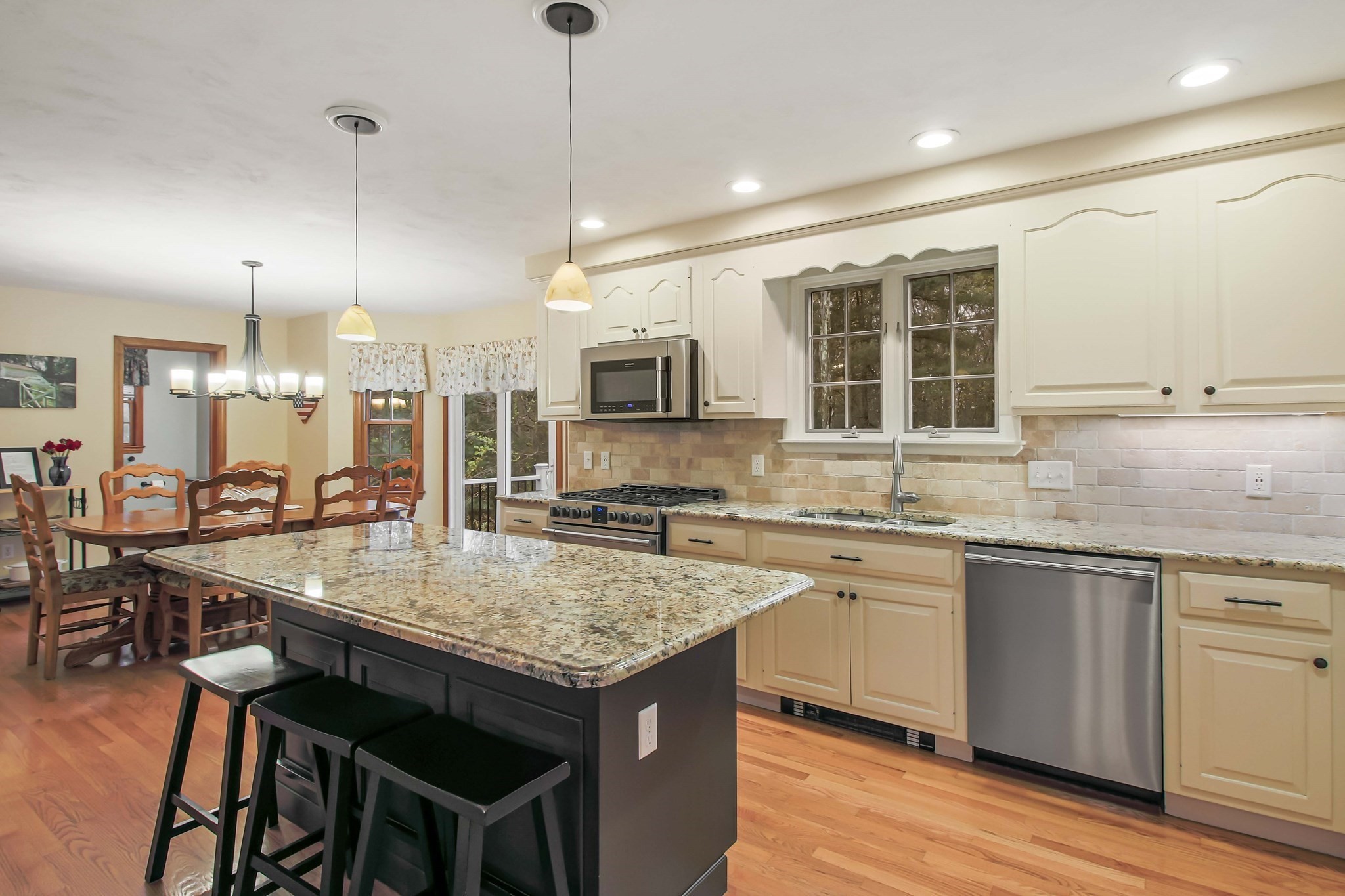 5 Wildflower Dr, Sutton, MA 01590 - Image 4