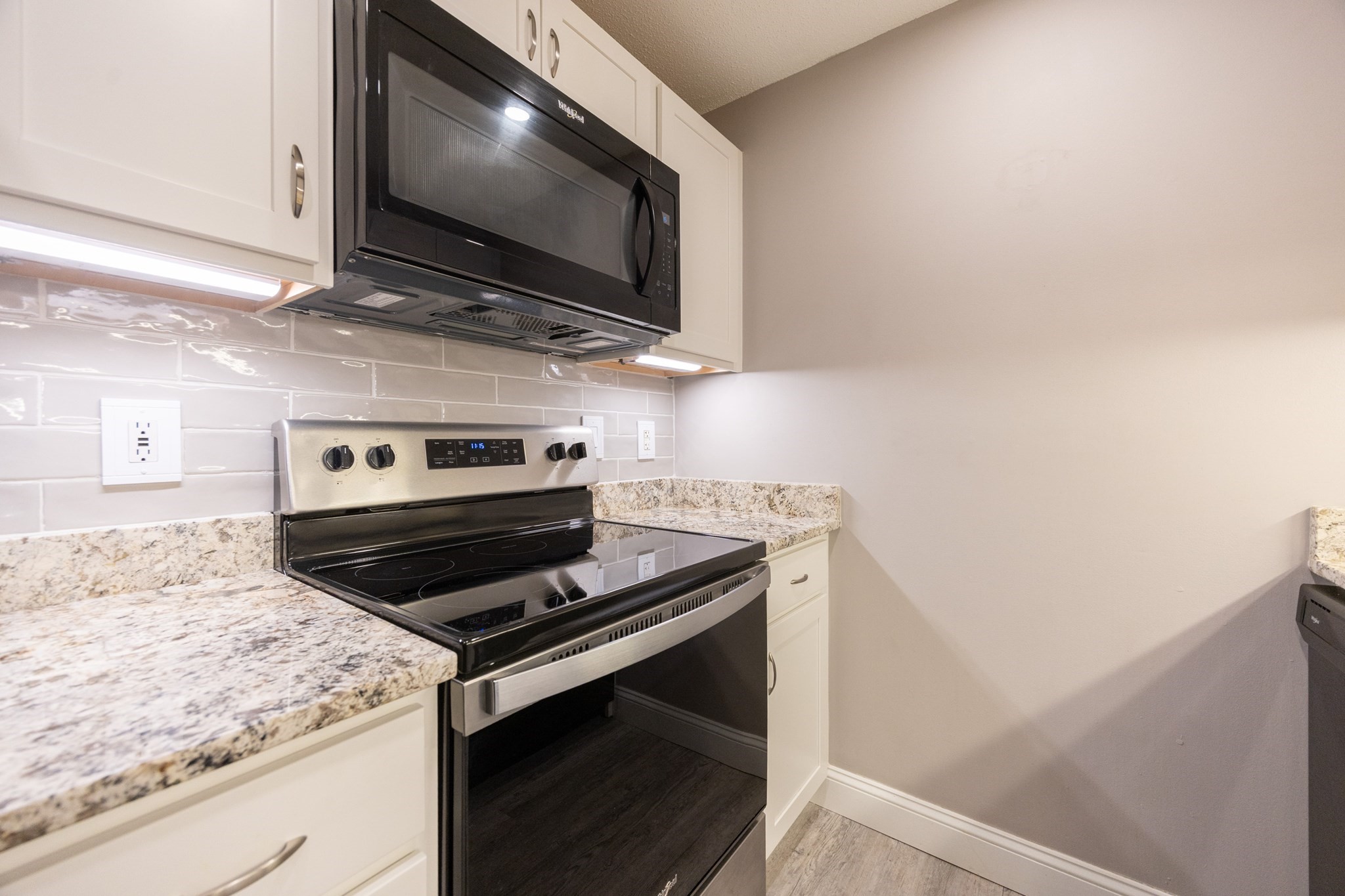 605 Franklin Crossing Rd Unit 605, Franklin, MA 02038 - Image 10