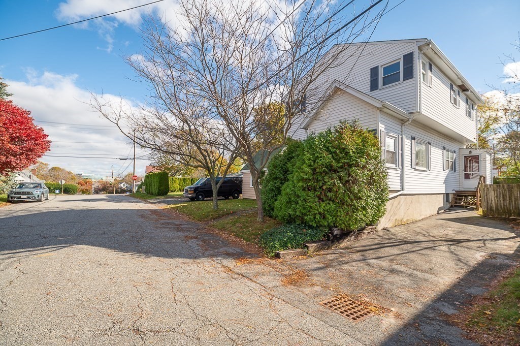 38 Matthies St, Beverly, MA 01915 - Image 2