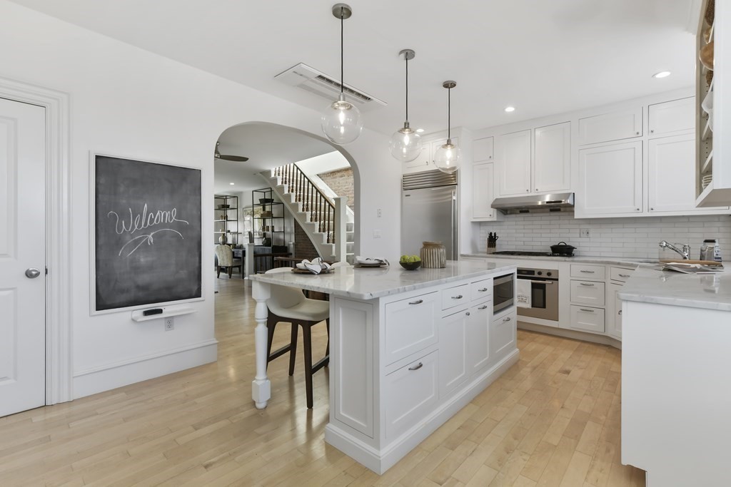 128 Pembroke St Unit 2-3, South End, Boston, MA 02118 - Image 2