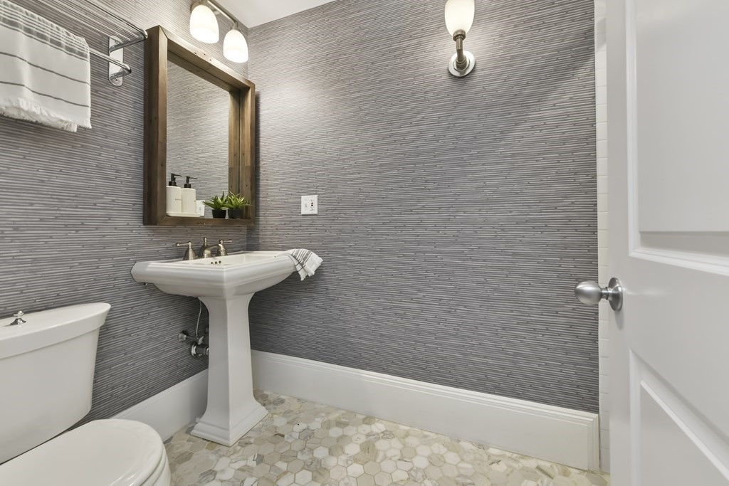 128 Pembroke St Unit 2-3, South End, Boston, MA 02118 - Image 18