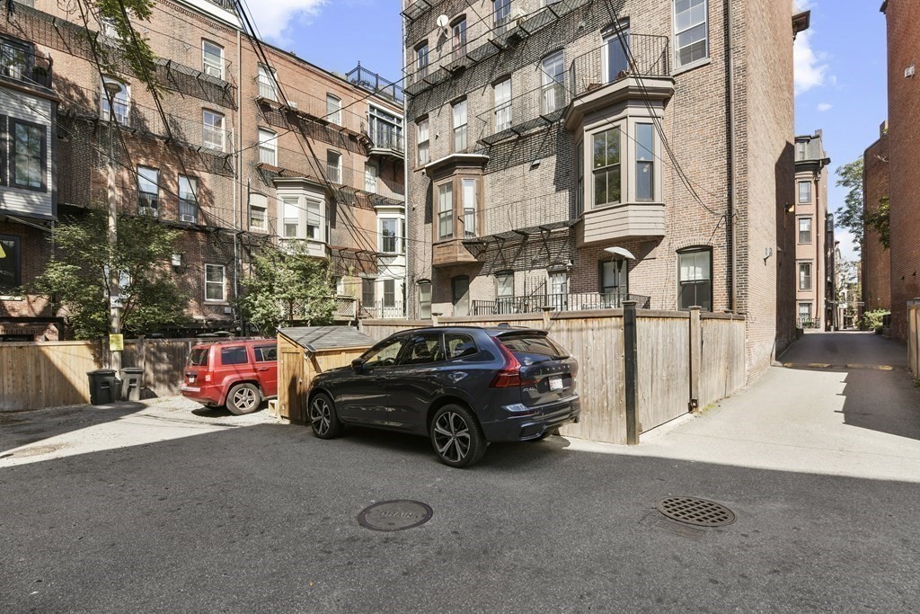128 Pembroke St Unit 2-3, South End, Boston, MA 02118 - Image 27