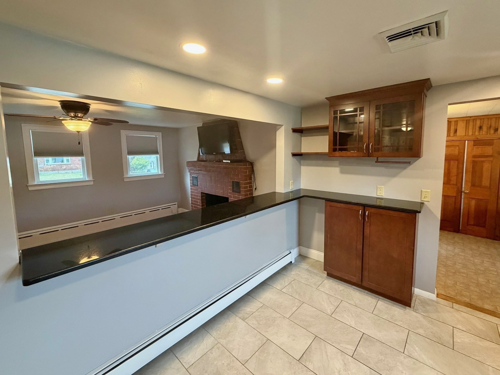 6 Vineyard Ave, Clinton, MA 01510 - Image 6