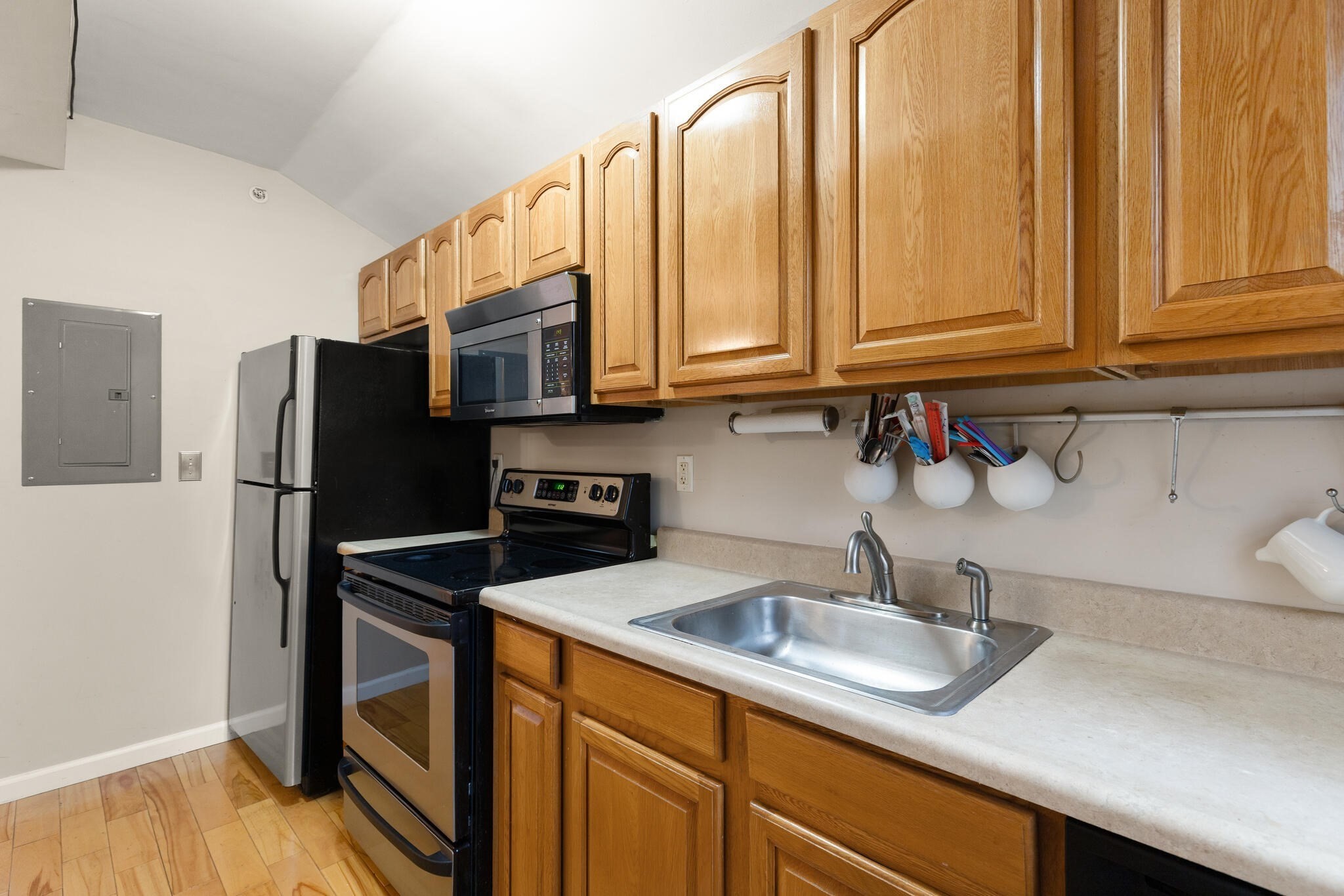 223 Clinton St Unit 3, Brockton, MA 02302 - Image 9