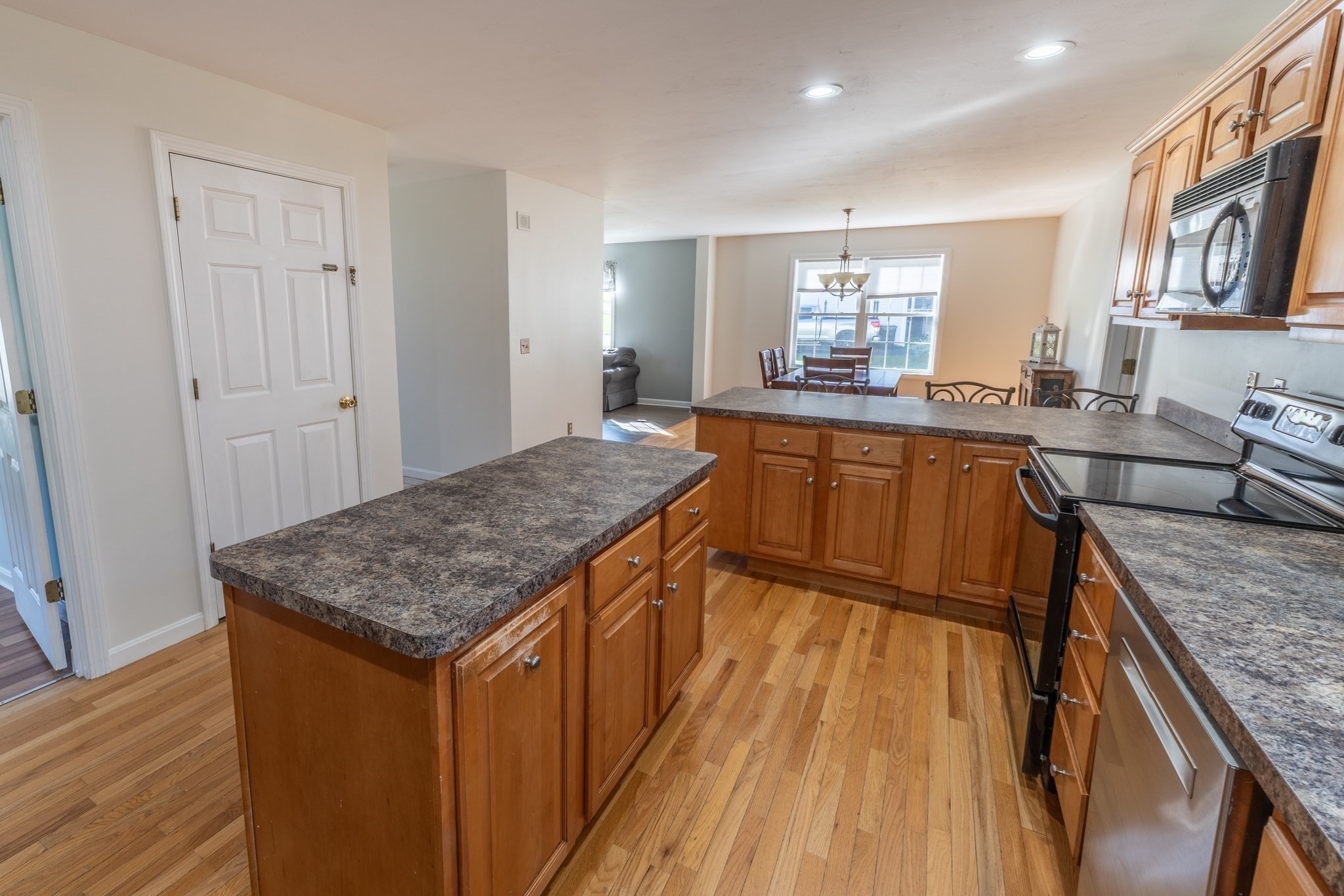 58 Eagle Dr, Dudley, MA 01571 - Image 11