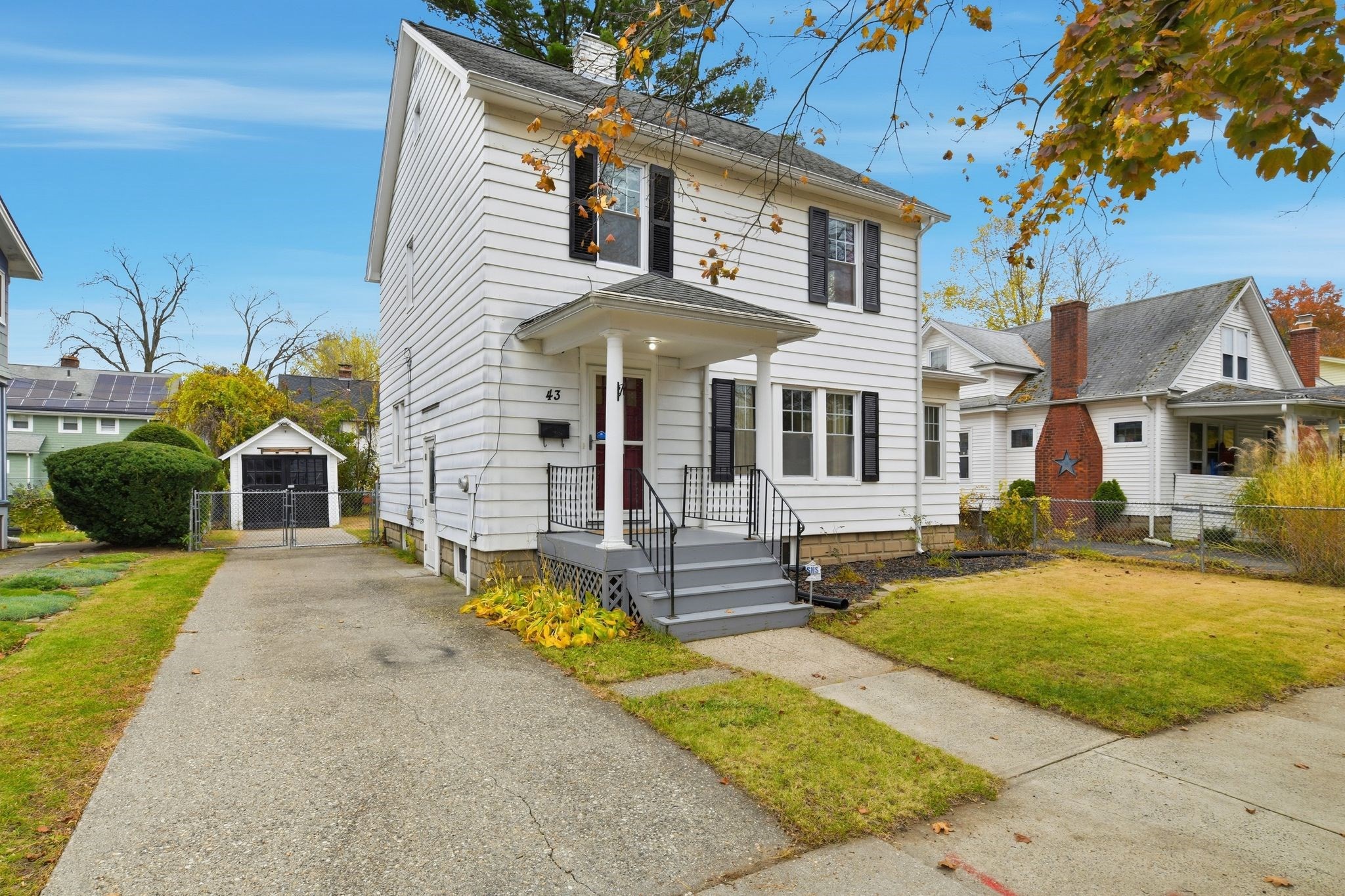 43 Thorndyke St, Springfield, MA 01118 - Image 2