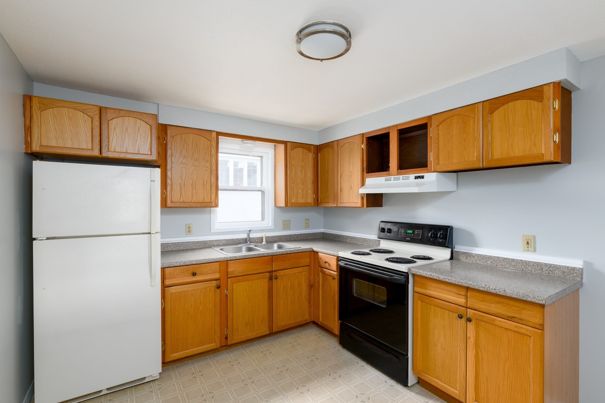 504 Main St, Sturbridge, MA 01518 - Image 15