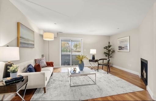 1214 VFW Pkwy, Apt 30