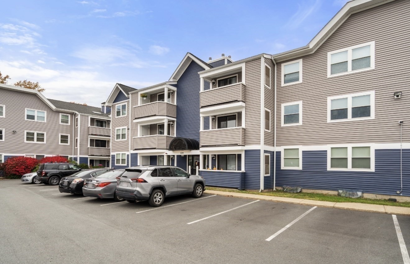 1214 Vfw Pkwy Unit 30, West Roxbury, Boston, MA 02132 - Image 13