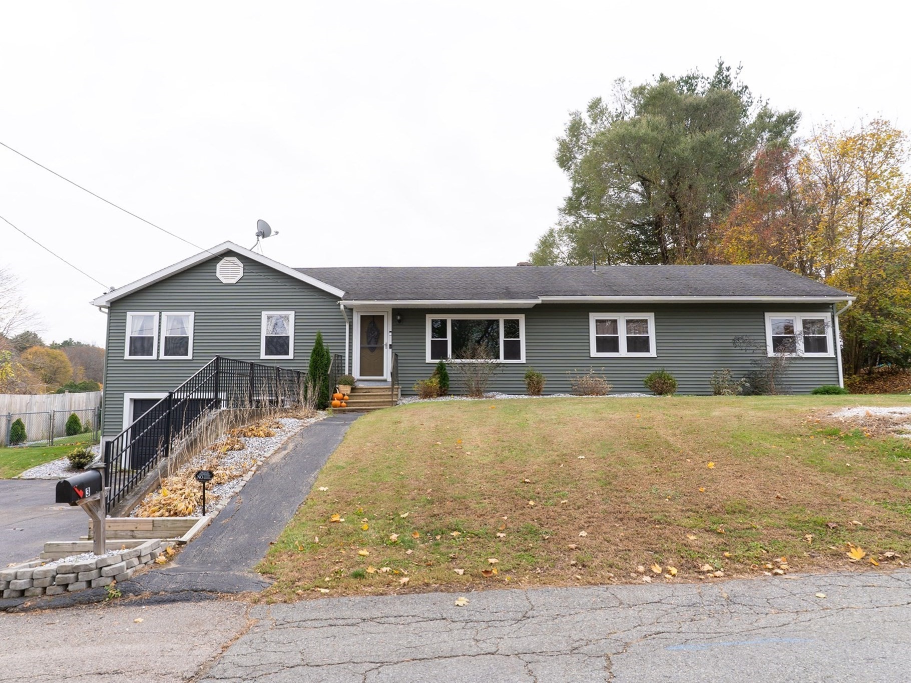 3 Bemis St, Spencer, MA 01562 - Image 1
