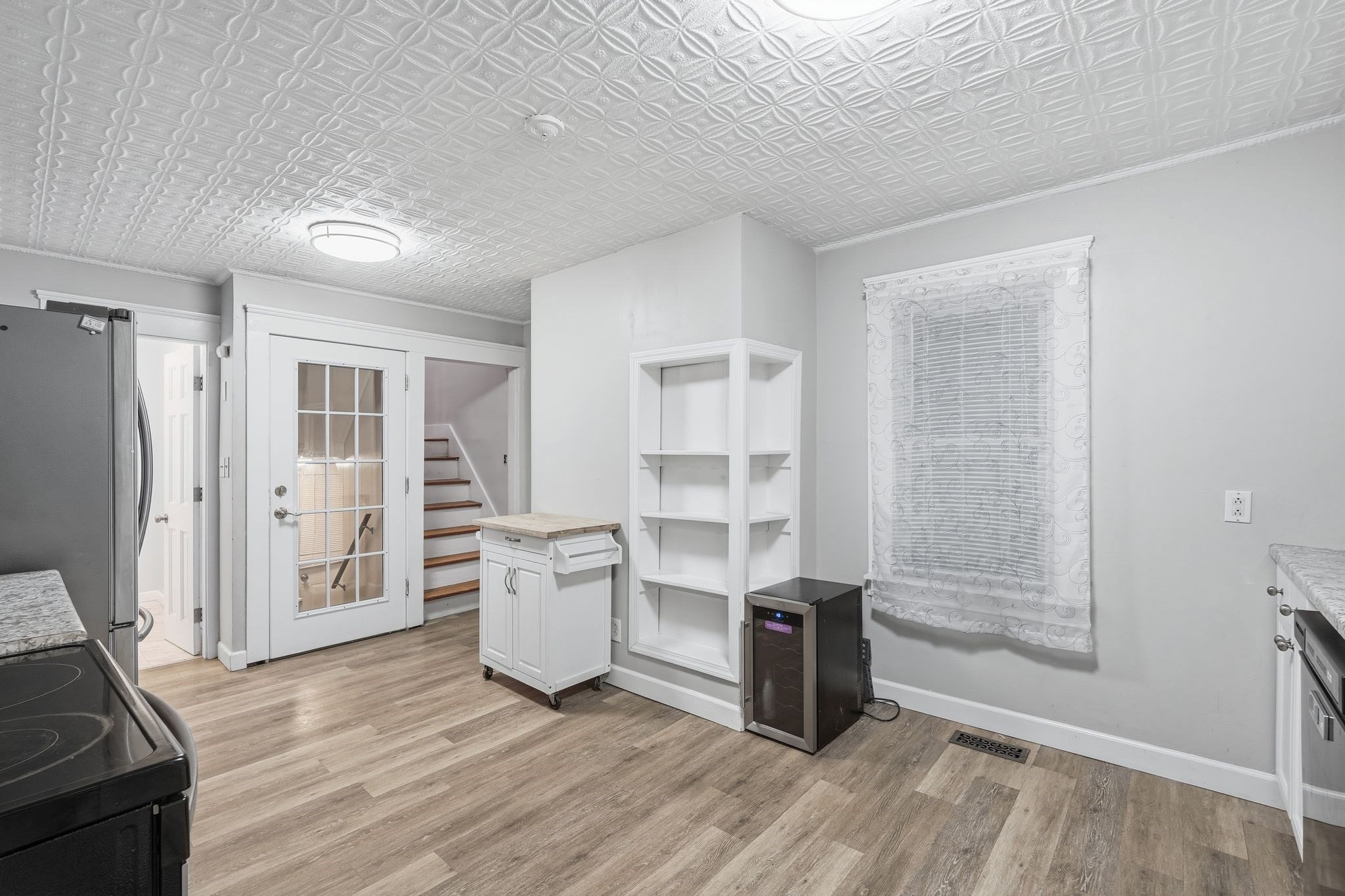 18 Charpentier Blvd, Chicopee, MA 01013 - Image 15