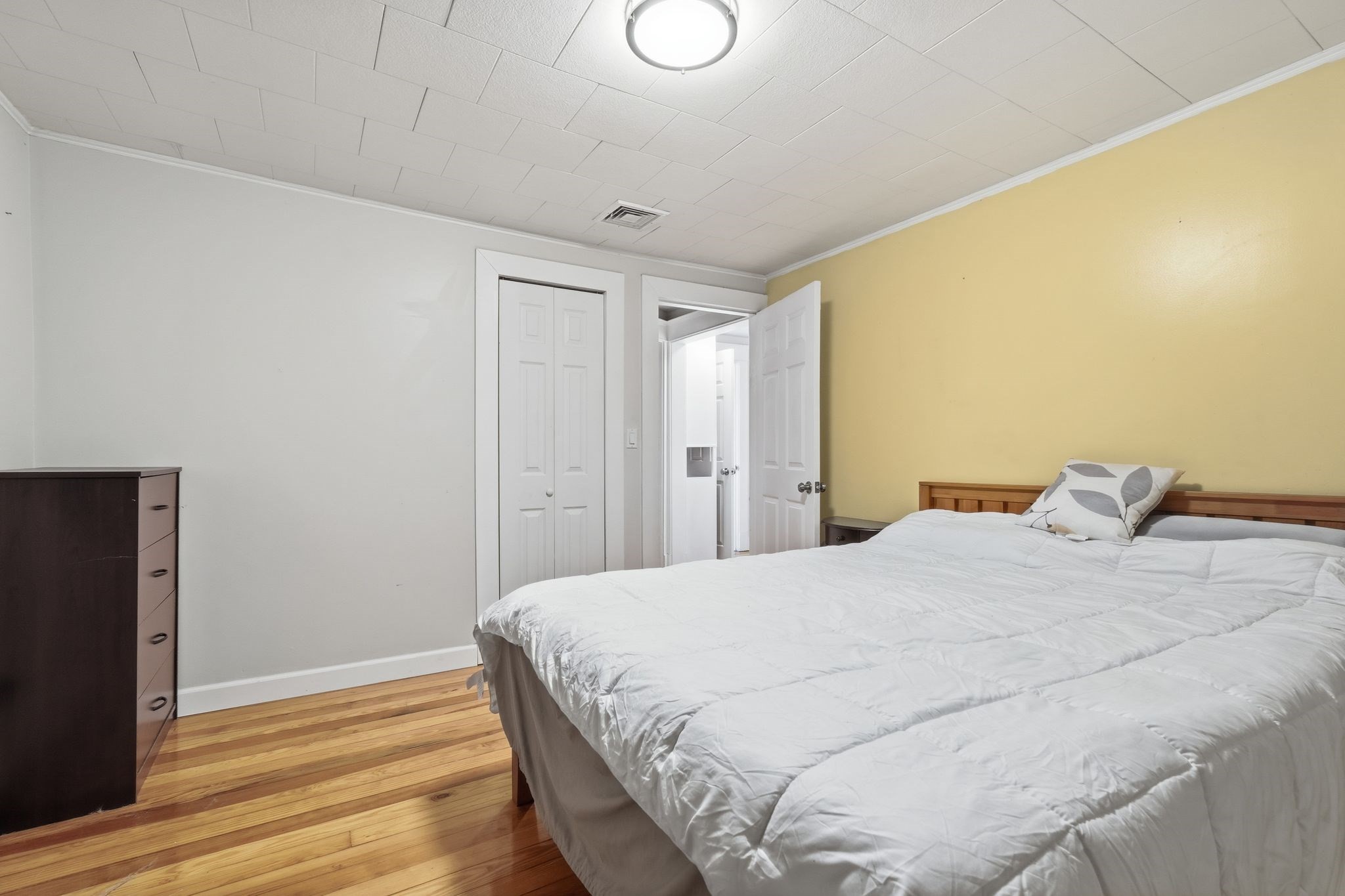 18 Charpentier Blvd, Chicopee, MA 01013 - Image 18