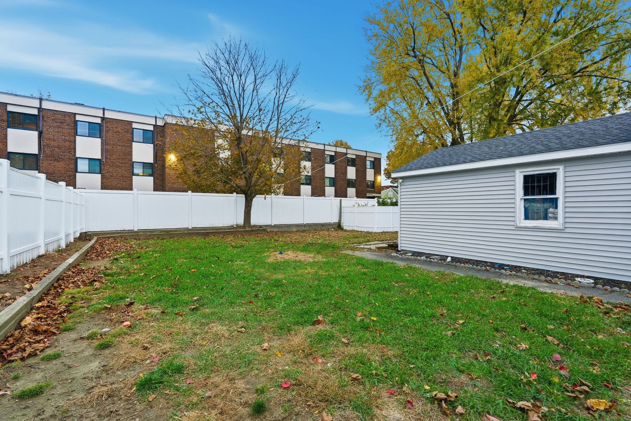 18 Charpentier Blvd, Chicopee, MA 01013 - Image 31